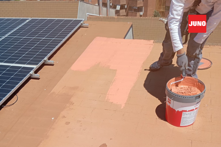 Azotea impermeabilizada en el barrio de Tetuán: protección continua con el sistema Junoteras