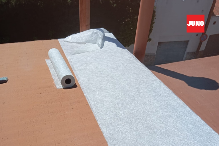 Azotea impermeabilizada en el barrio de Tetuán: protección continua con el sistema Junoteras