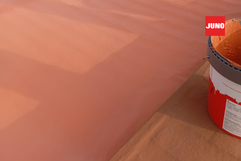 Azotea impermeabilizada en el barrio de Tetuán: protección continua con el sistema Junoteras