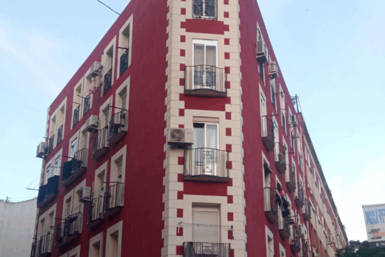 Ocho años después, sigue como el primer día: Junorev Liso en Avda. Albufera